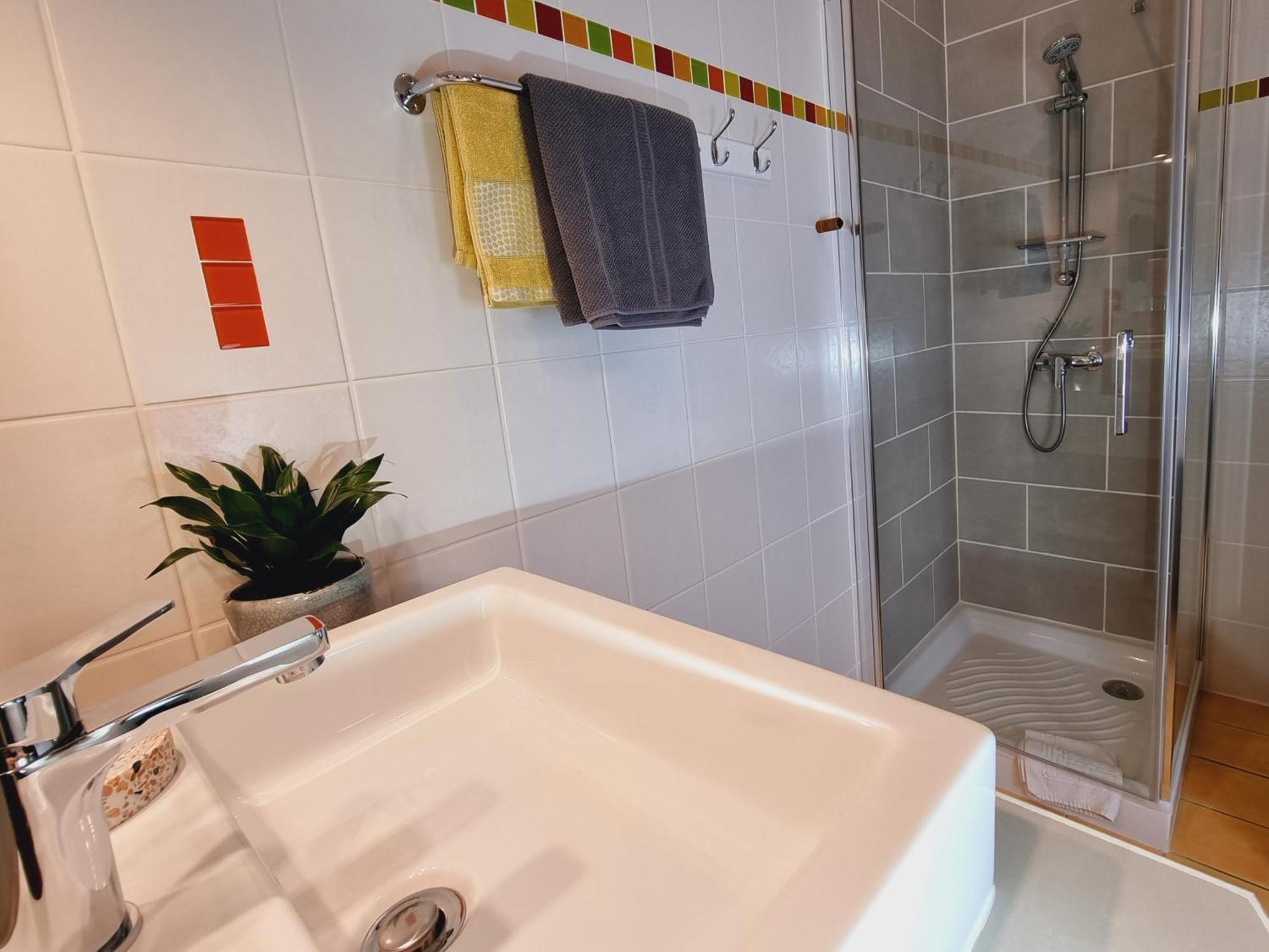 Chambres D'Hotes "Le Clos De La Baie" Paimpol Ruang foto
